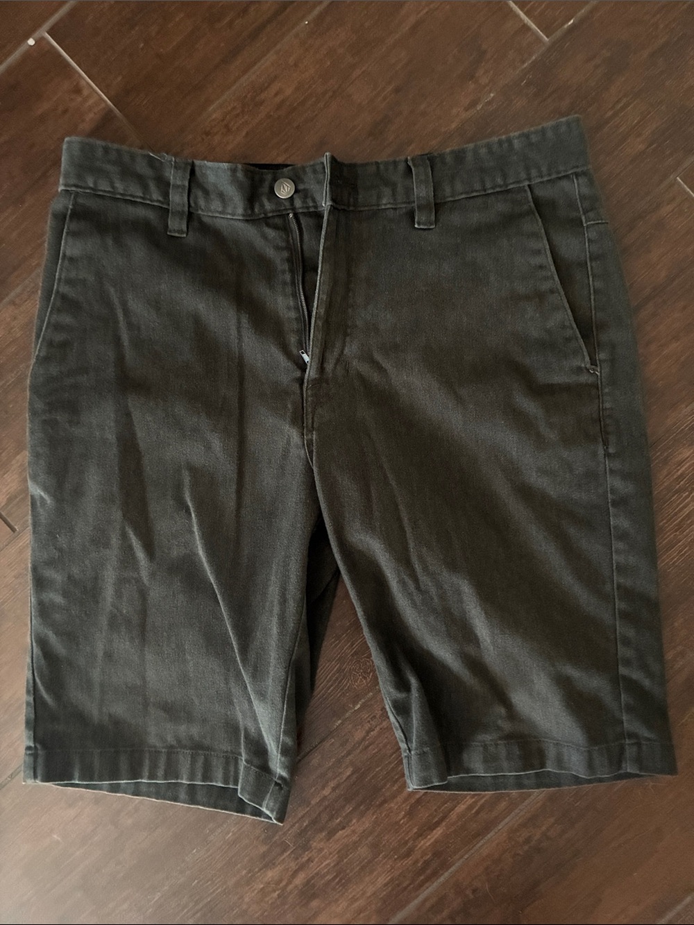 Used Charcoal Volcom Men's Flat Front Shorts. 32”